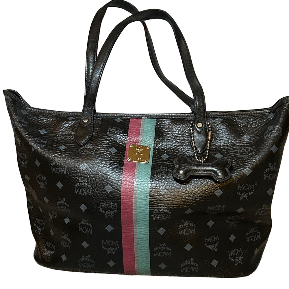 369. Mcm Visetos Dog Bone Shopper Tote